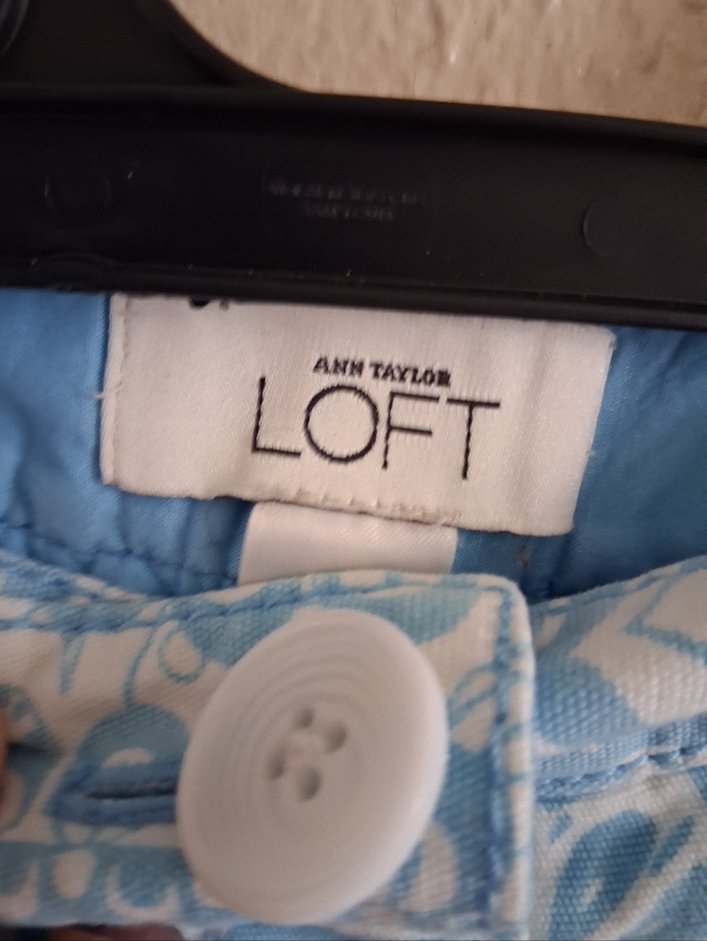 LOFT Paisley Shorts Size 8 Blue White Preppy Summer Coastal Chic EUC - Picture 3 of 4